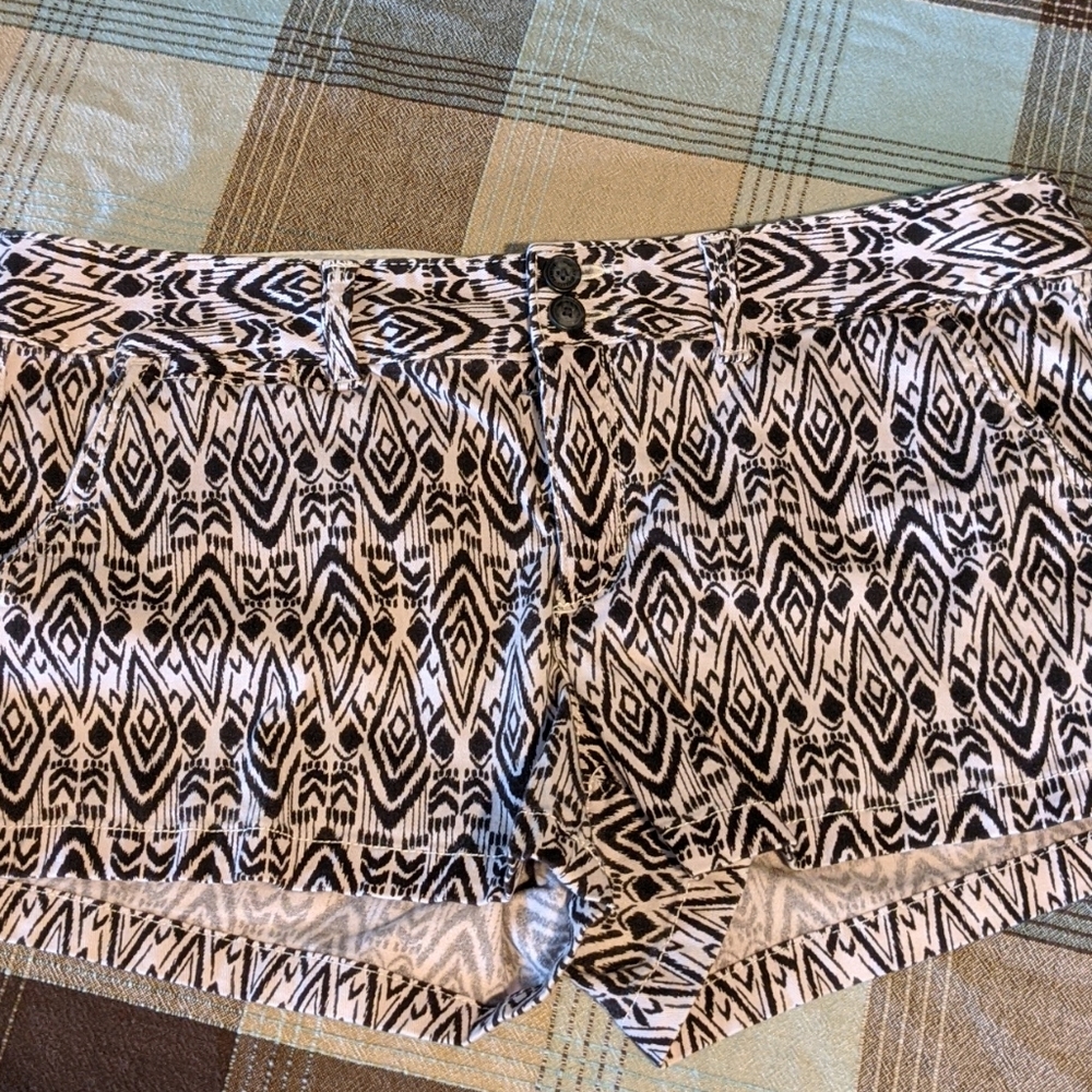 American Eagle Stretch shorts